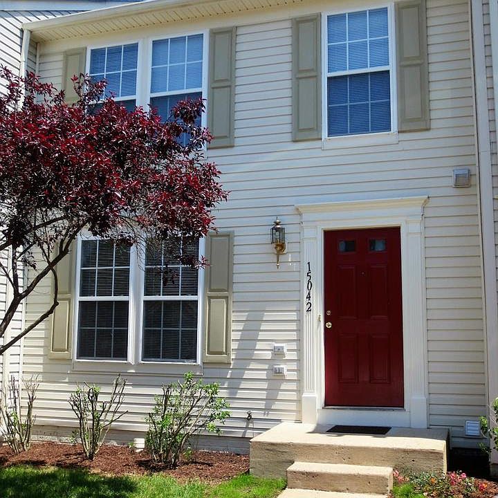 1st image of 15042 Gaffney Cir