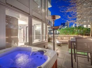 1055 Richards St, Vancouver, BC