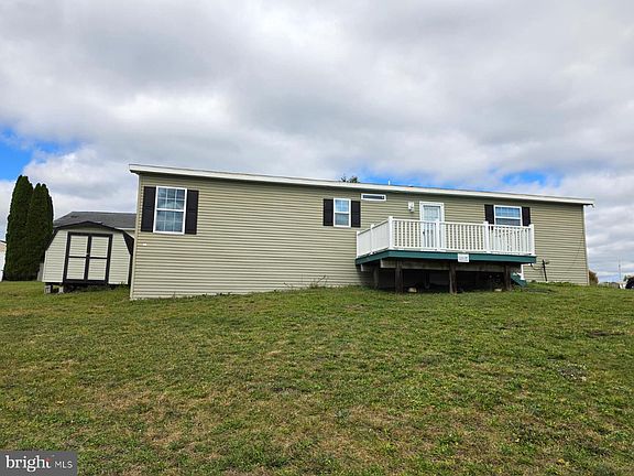 3rd image of 102 Chamberlain Ct