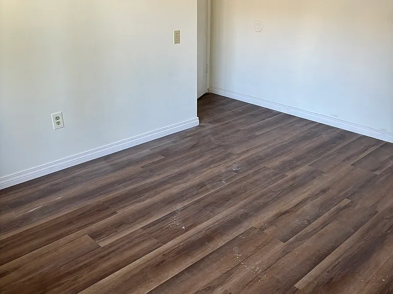 6829 Flora Ave #E — Photo 14