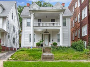 2265 Grandview Ave, Cleveland Heights, OH