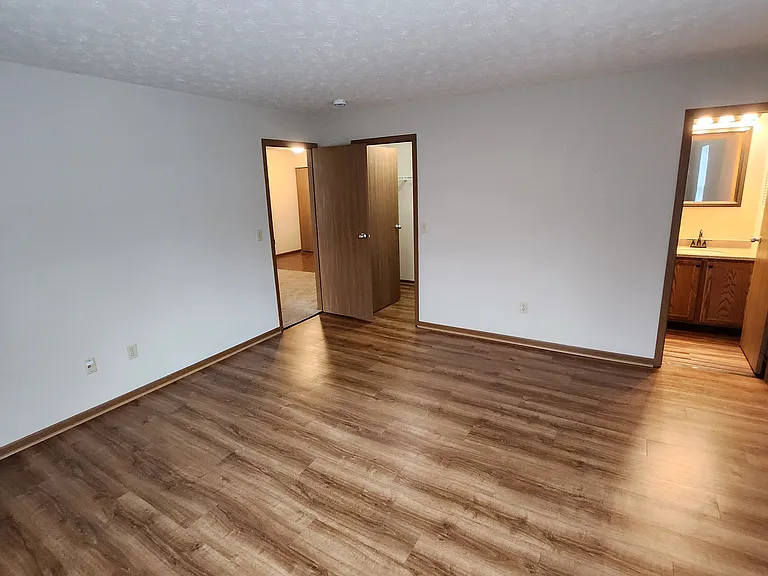 1154 Witt Rd — Photo 11