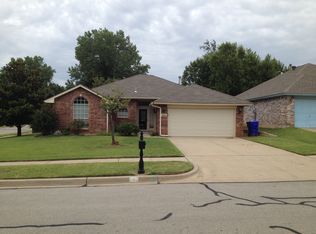 805 Goshawk Dr, Norman, OK 73072