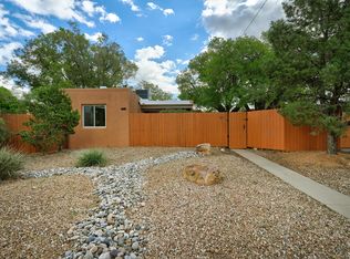 204 Monroe St NE, Albuquerque, NM 87108