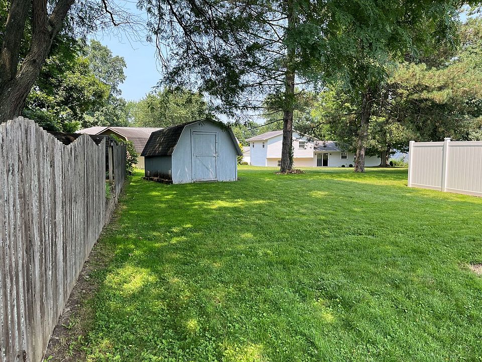 2nd image of 2247 Sprucewood Dr