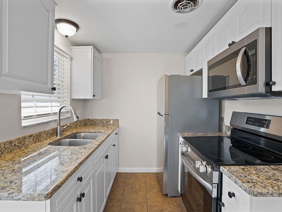 1st image of 431 Milwaukee Ave #2