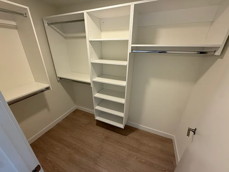 2505 NE 193rd St #310 — Photo 5