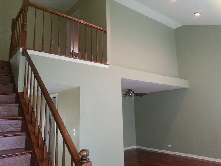 778 Stanford Ln — Photo 3