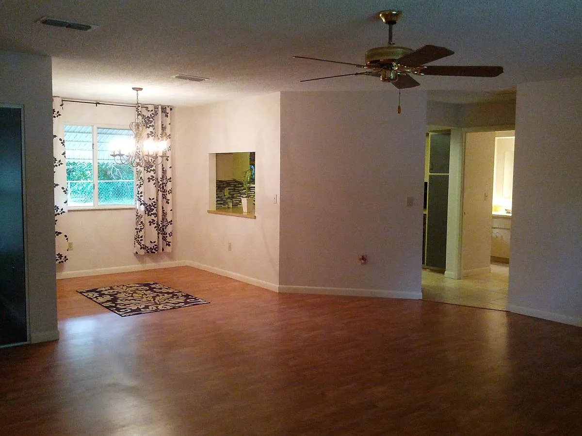 10828 SW 90th Ter — Photo 4