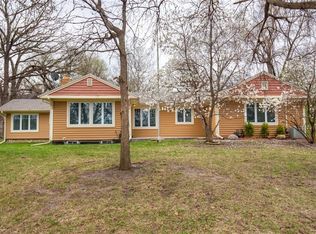 4922 Pleasant St, Des Moines, IA 50312