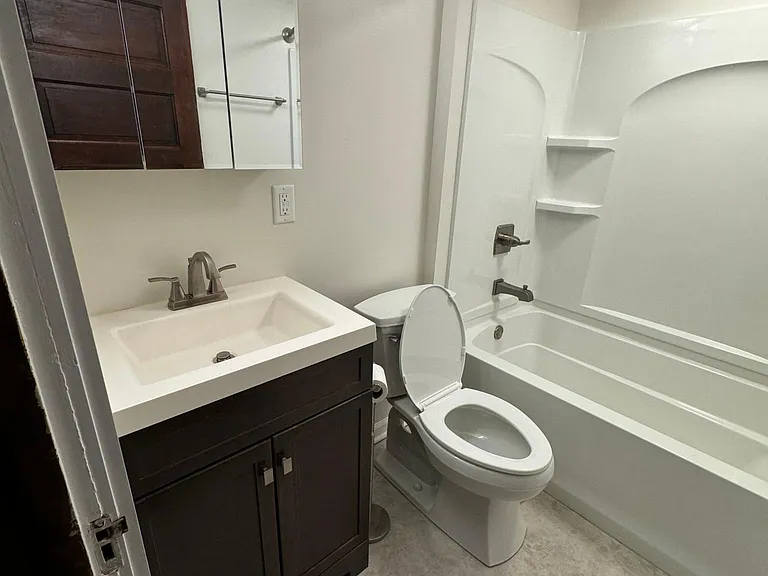 9 Minden Ave #2 — Photo 6
