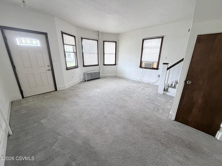 130 Iron St — Photo 3