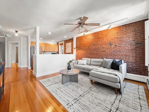 25 South St #4A, Brighton, MA 02135