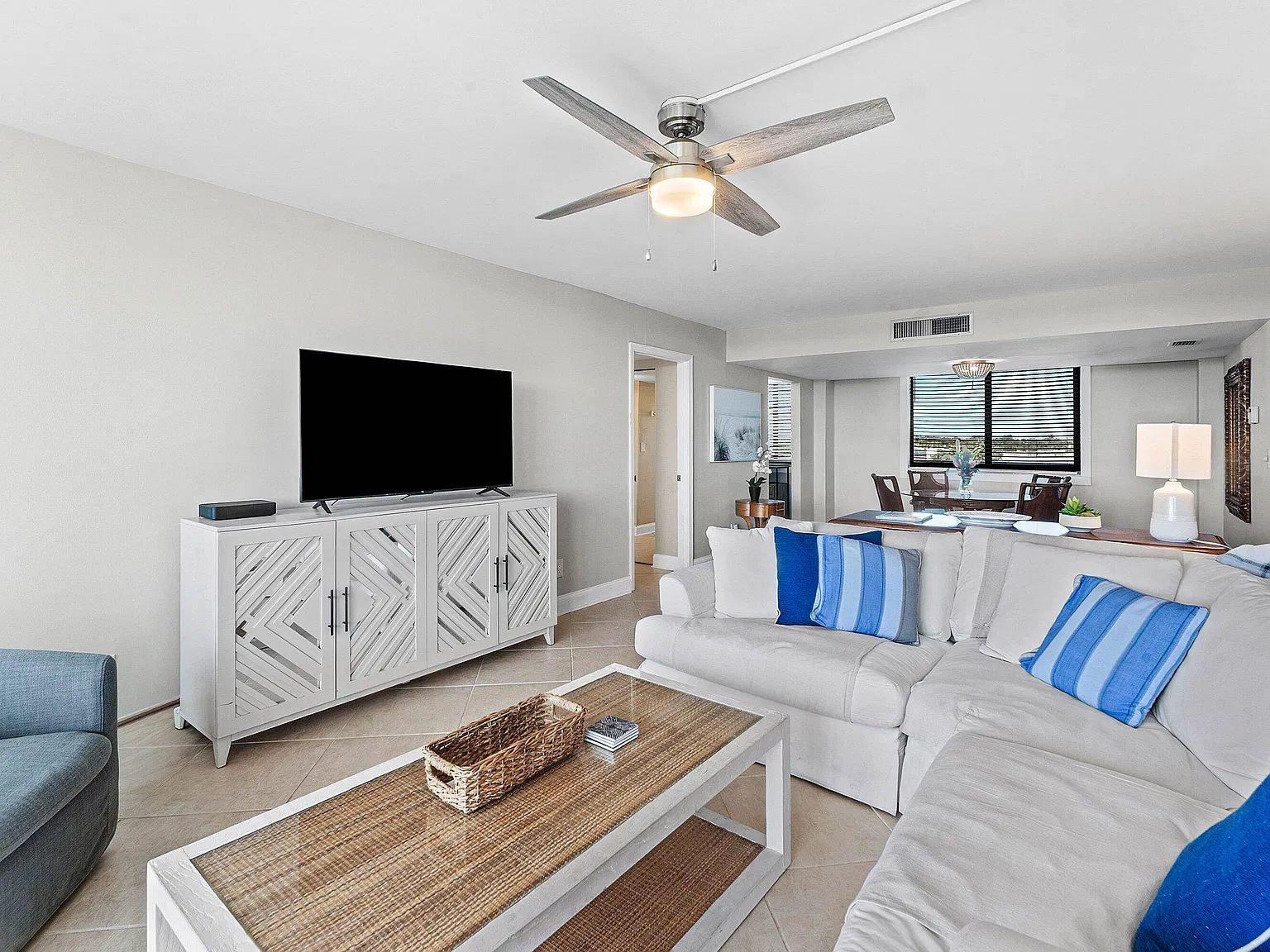 2 bed, 2.0 bath, 1500 sqft, $3,400 — Photo 3