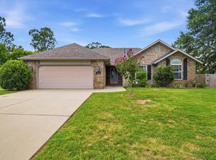 5211 S Fieldstone Rd, Battlefield, MO 65619
