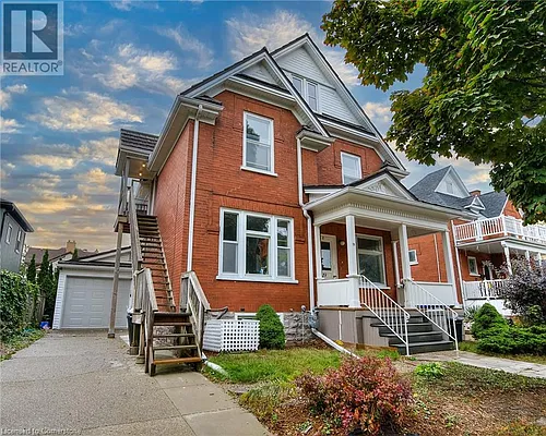 19 Clarence Pl Photo 1