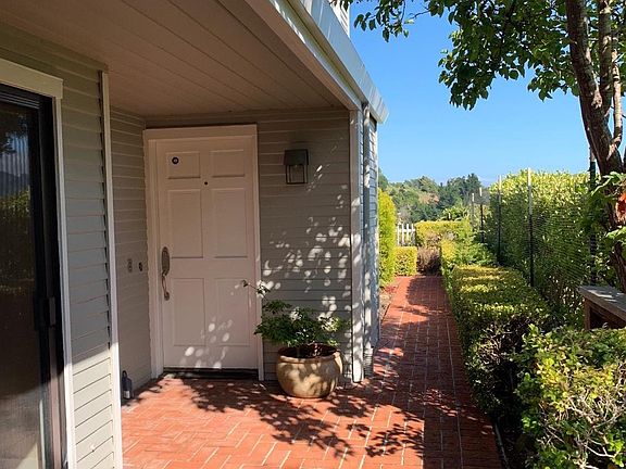 3rd image of 62 Milland Dr