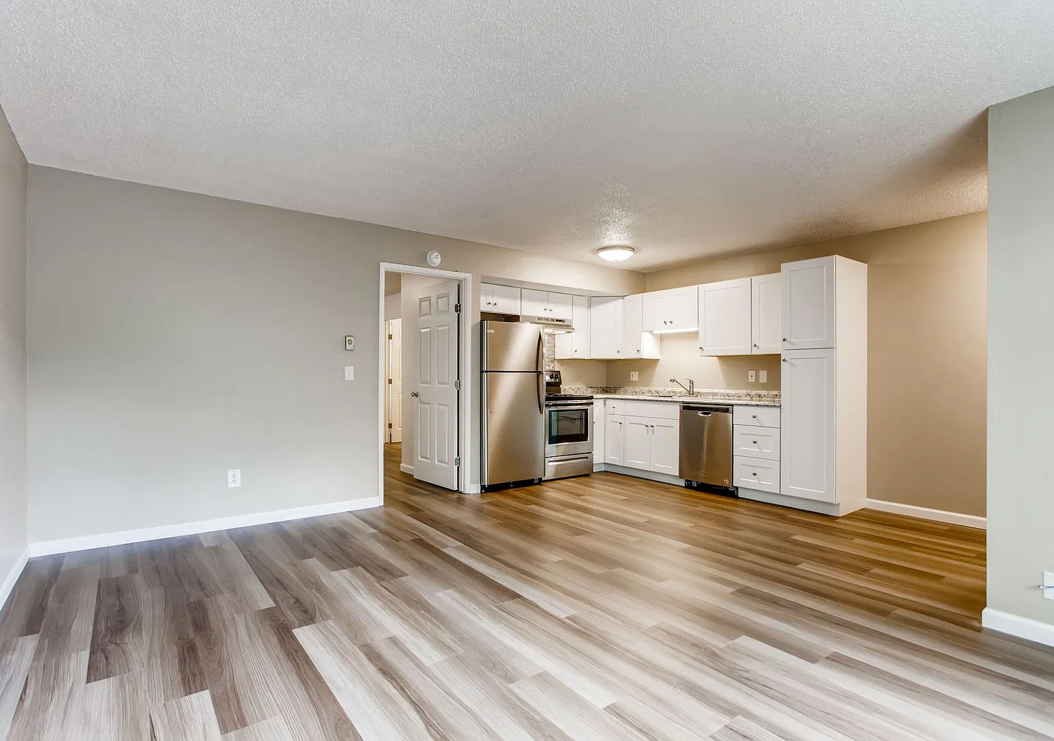 Huber Apartments — Photo 2