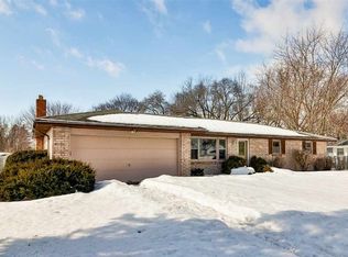 8510 N Alpine Rd, Machesney Park, IL 61115