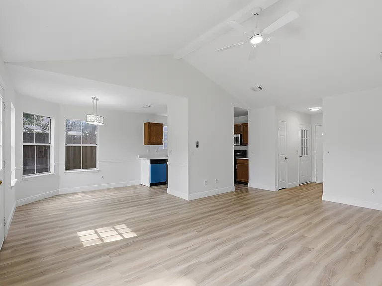 308 Dogwood Ct — Photo 20