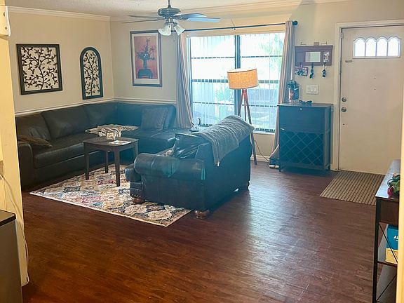 4th image of 8421 43rd Avenue Dr W