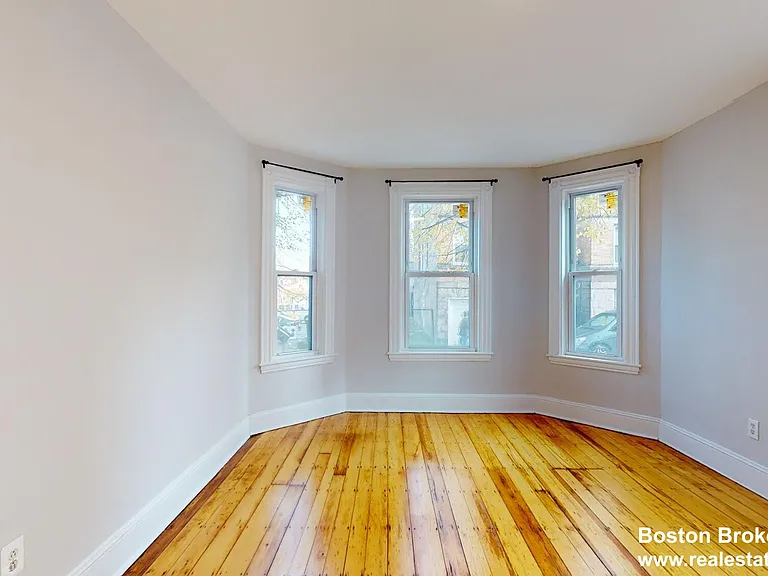 9 Mount Pleasant Ave #1 — Photo 5