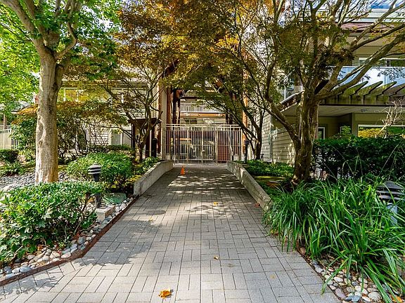 4th image of 1120 Tsatsu Shores Dr #218