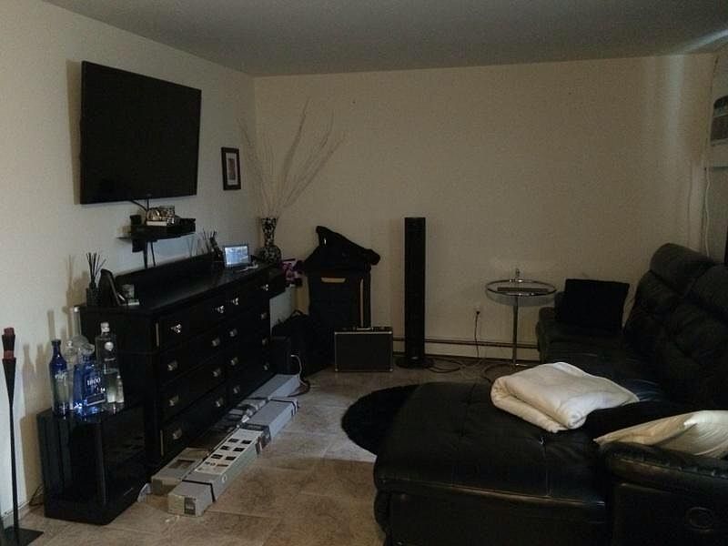 2nd image of 690 Barclay Ave #Basement