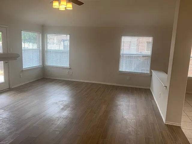 716 Mistymoor Ln — Photo 8