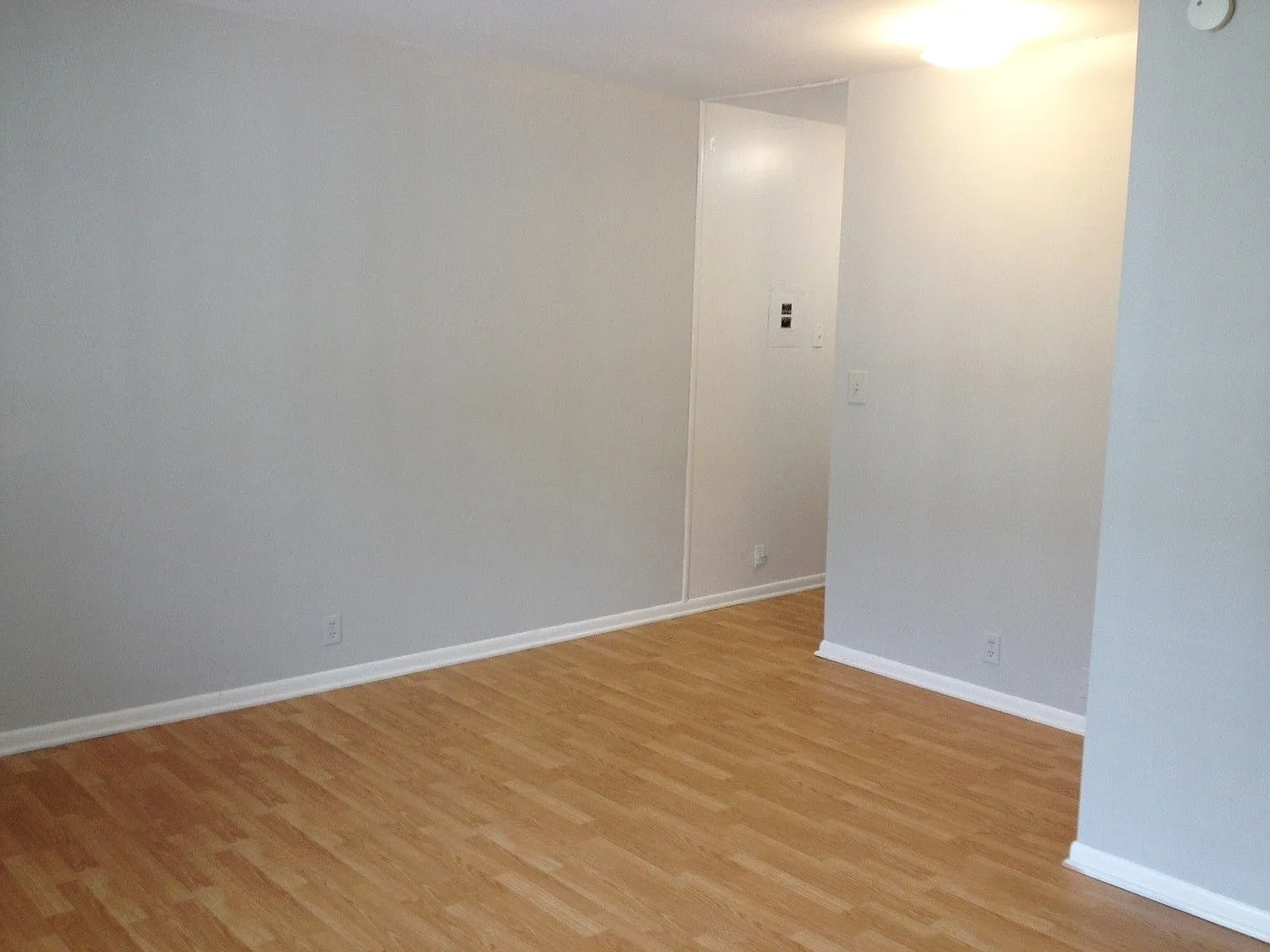 1 bed, 1.0 bath, 650 sqft, $1,200 — Photo 3