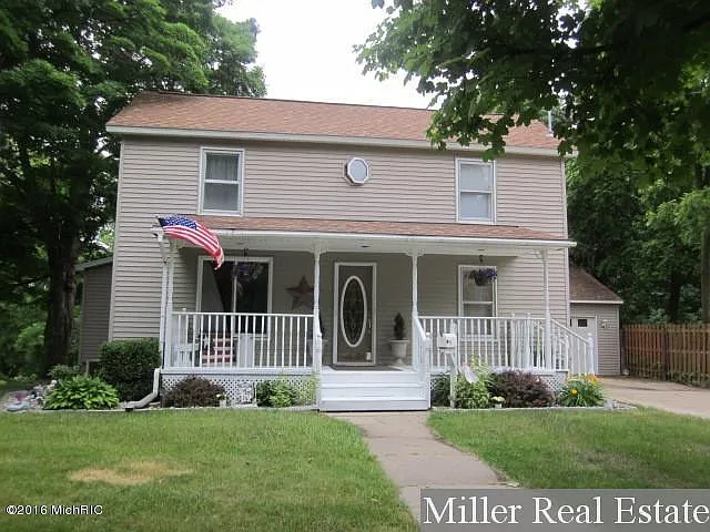 521 W Center St photo 1