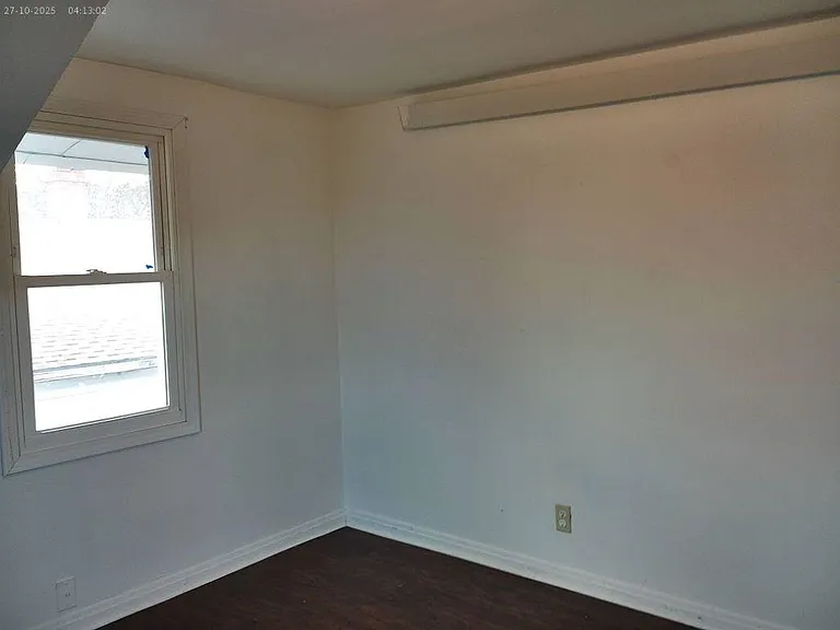 616 W B St #3 — Photo 8