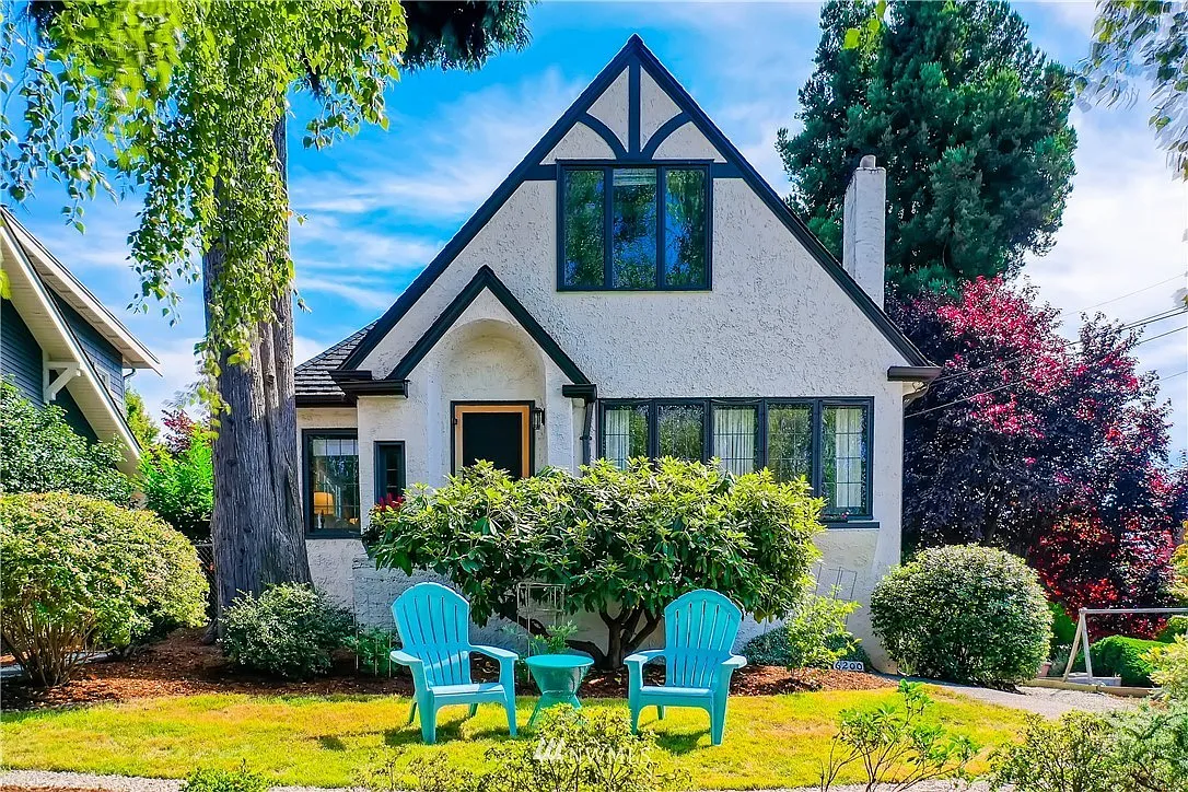3 bed, 2710 sqft, $1,150 — Photo 1