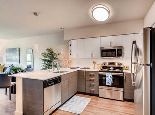 Parla, Seattle, WA 98117