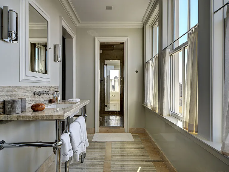 41 Halsey Ln — Photo 18