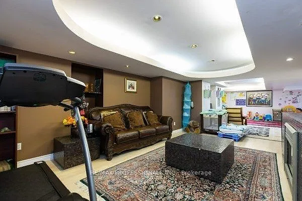 2078 Perran Dr — Photo 24