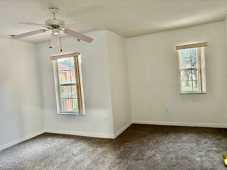 5421 Paradise Cay Cir — Photo 12