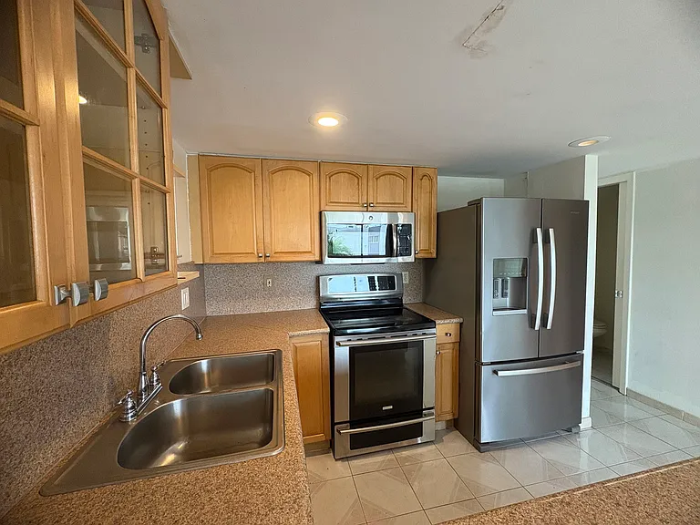 5625 W 26th Ct #201 — Photo 5