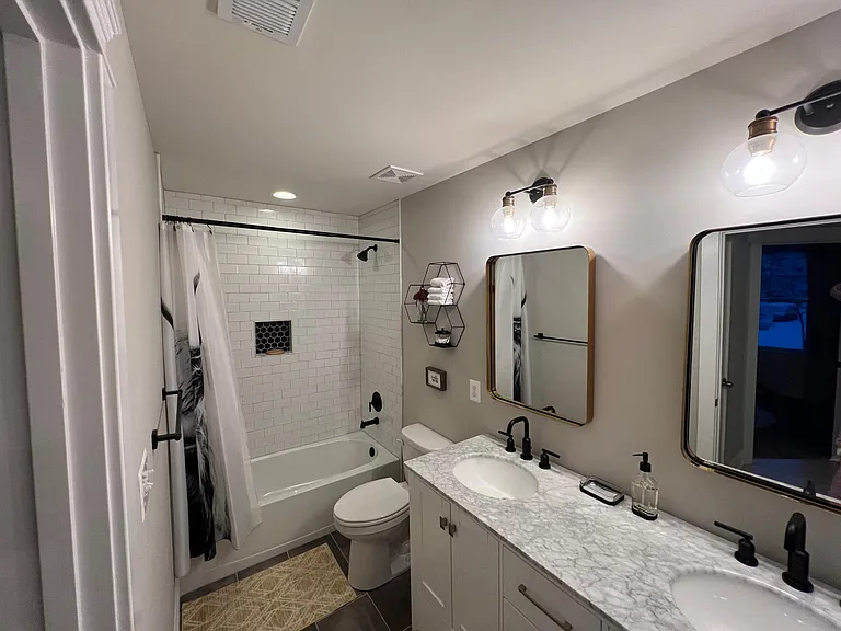 579 Whitney Rd — Photo 13