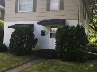 335 N Pine St, Janesville, WI 53545