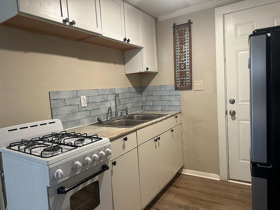 1st image of 9 McGriff St NE #3