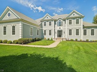 384 Bennetts Ln, Franklin Twp., NJ 08873