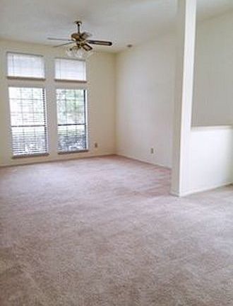 2nd image of 3017 Kingswood Dr