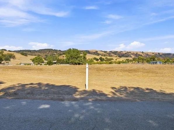(undisclosed Address), Gilroy, CA 95020