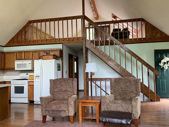 3rd image of 8A162 Liberty Bell Ct