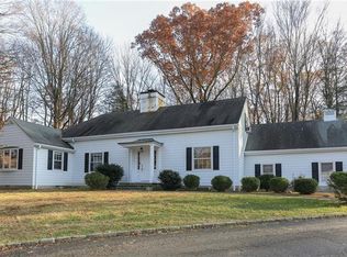 220 S Bedford Rd, Bedford Corners, NY 10549