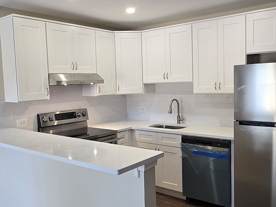 1st image of 1414 N Cedar Lake Rd APT 1E
