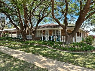 411 2nd Pl, Abernathy, TX 79311