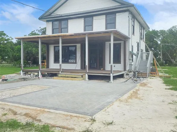 3221 Edgewood Ave, Fort Myers, FL 33916