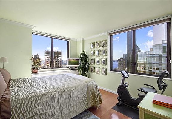 3rd image of 300 E 54th St #34BC